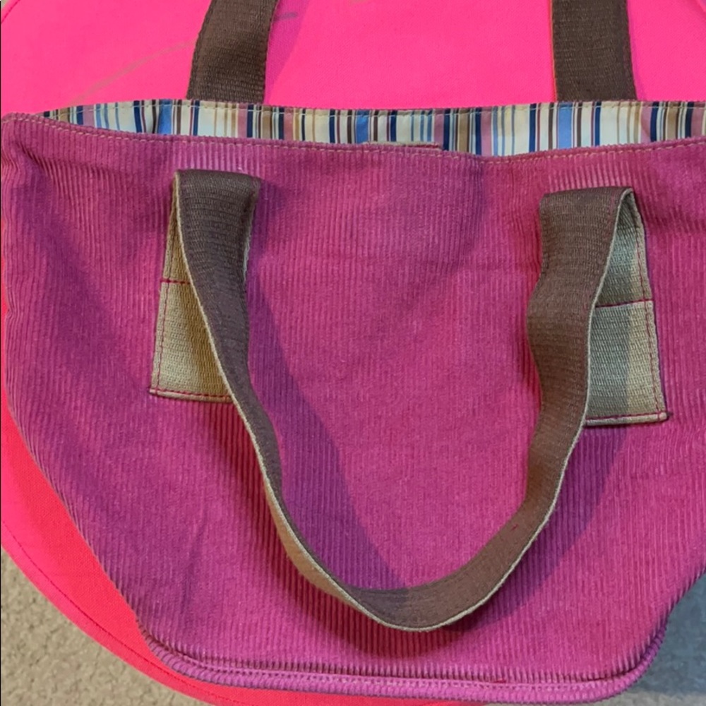 PINK handbag 👜 cute and roomy